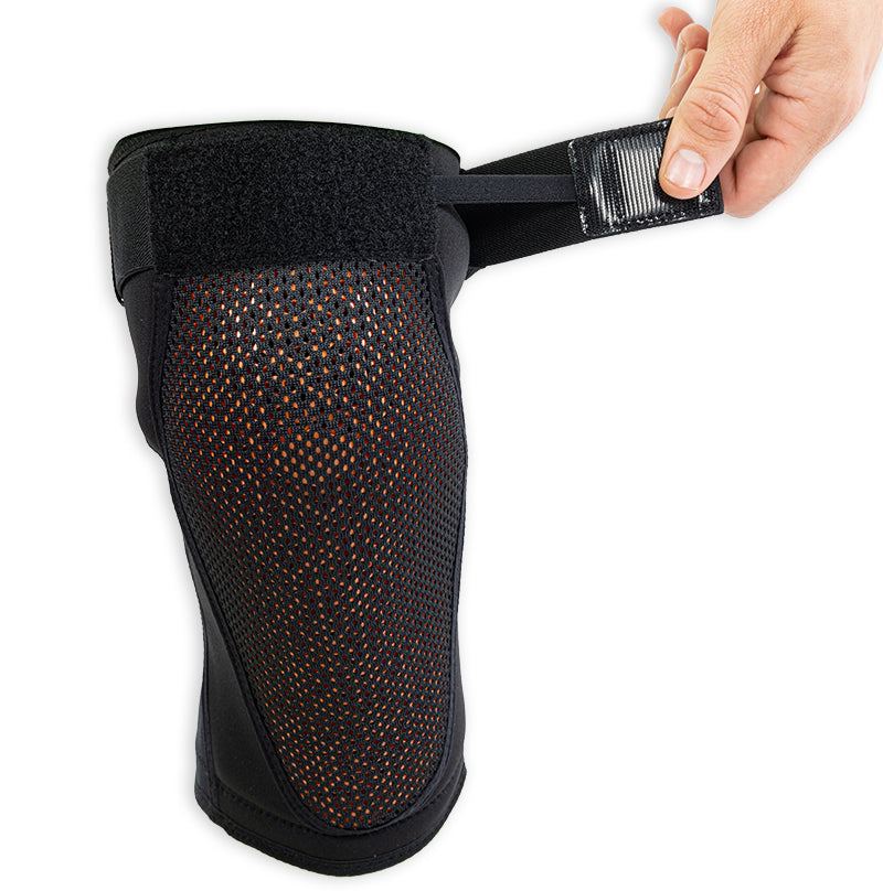 Kneepads Clover Protection Productshot Detail Strap
